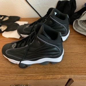 Black Jordan Shoes size 7 youth